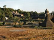 mrauk_oo_pagodas_1880